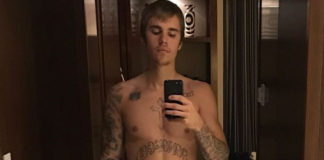 Justin Bieber in a shirtless selfie posted by his dad Jeremy