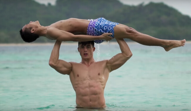 Pietro Boselli beach workout