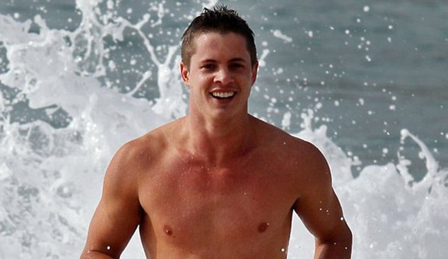 Johnny Ruffo home and away