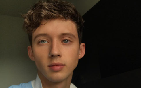 A Half-Naked Troye Sivan Got Stuck In A Snow Storm | GayBuzzer