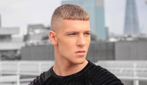 TV Star Brandon Myers’ Bulge Shots Are Basically Thirst Traps Now