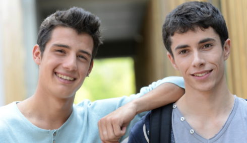 I Was In Love With My High School Friend For Years. This Weekend We