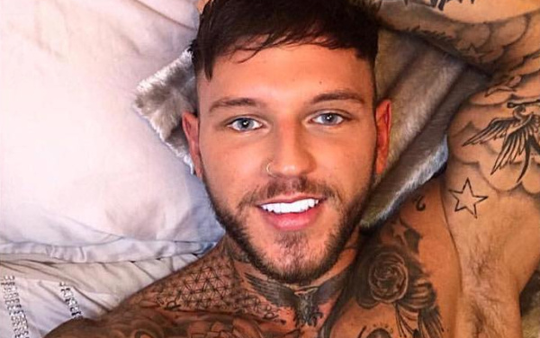 Reality Star Sean Pratt Puts His Bulge Front And Center In Raunchy