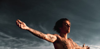 Justin Bieber shirtless on the beach